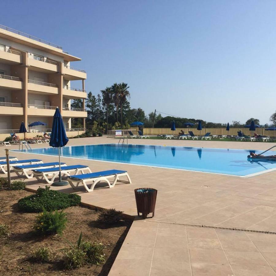 Apartamento Em Quinta Da Barracuda Албуфейра Экстерьер фото